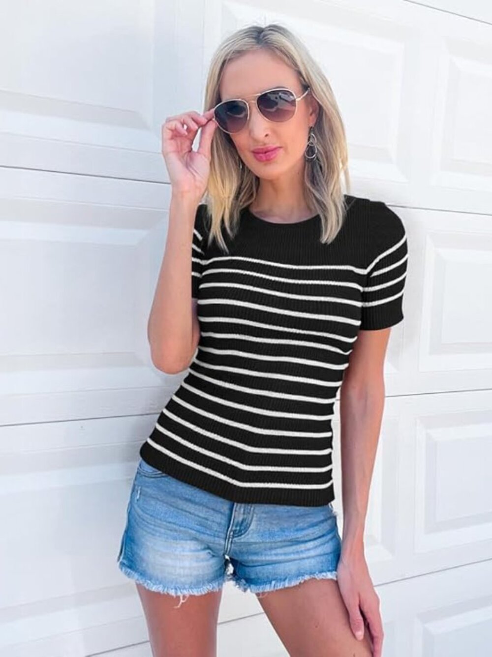 EUC Women's Black & White Striped Short Sleeve Crewneck Ribbed Shirt Sz L - Picture 5 of 6
